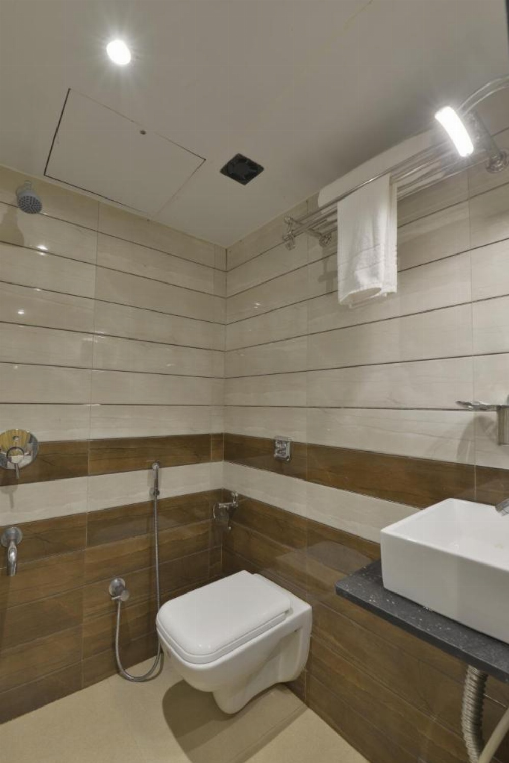 Room image 5