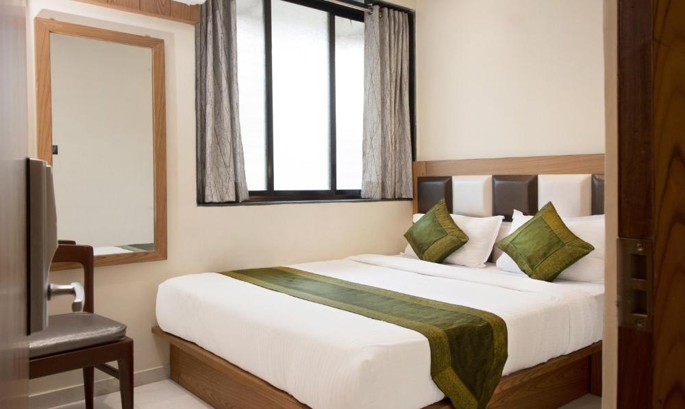 Room image 3