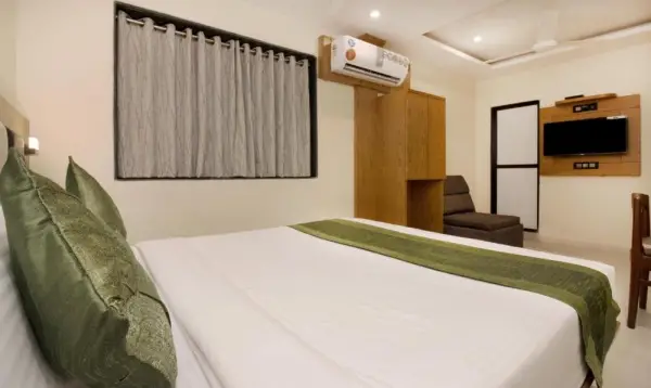 Hotel Residency Park Near Masjid Rly Station South Mumbai 10
