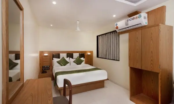 Hotel Residency Park Near Masjid Rly Station South Mumbai Main image