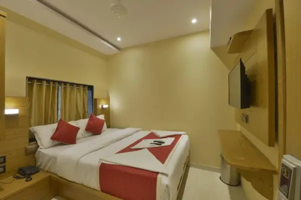 Hotel Residency Park Near Masjid Rly Station South Mumbai 5